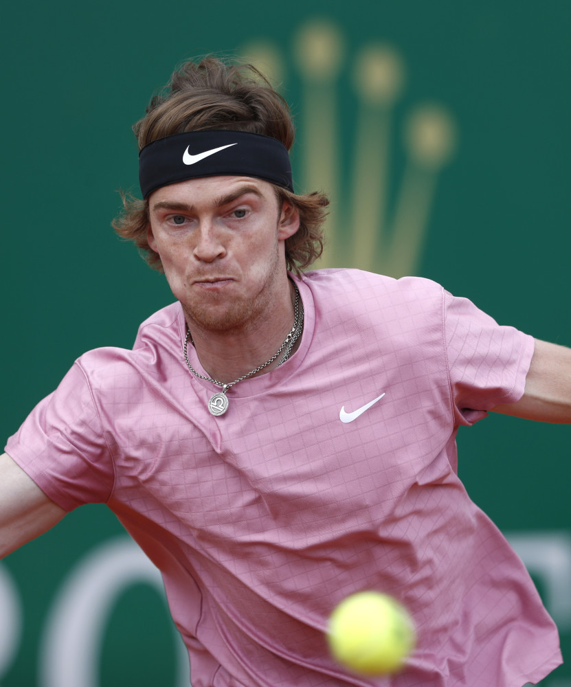 壕无人性！PJ-华盛顿的演员妻子送其劳斯莱斯，作为生日礼物