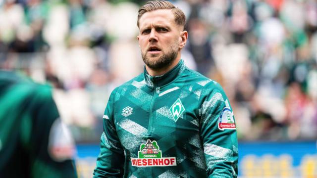 TA：布莱顿也有意乔-戈麦斯但时间不够，球员愿意留在利物浦