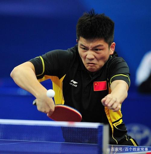 黄圣依、赵雅芝挑战威海“最美海景赛道”马拉松.