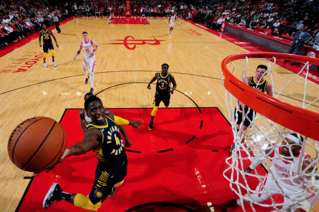 校园沸腾了!南京小学生零距离接触体育明星巩立姣、谢震业.