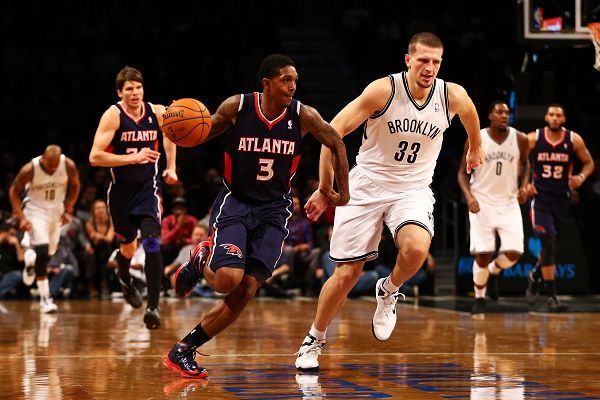 相比沙特近 相比沙特近