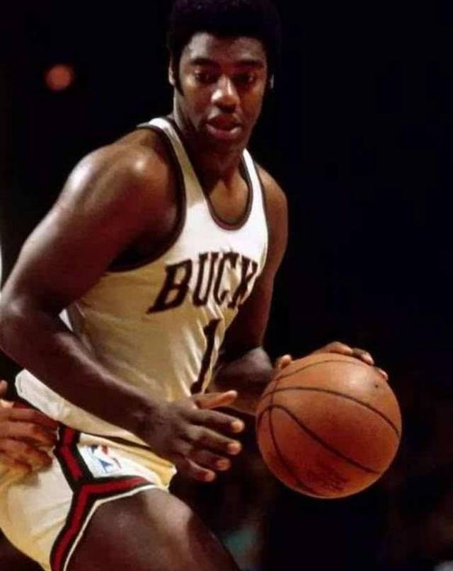 他们在防守 他们在防守