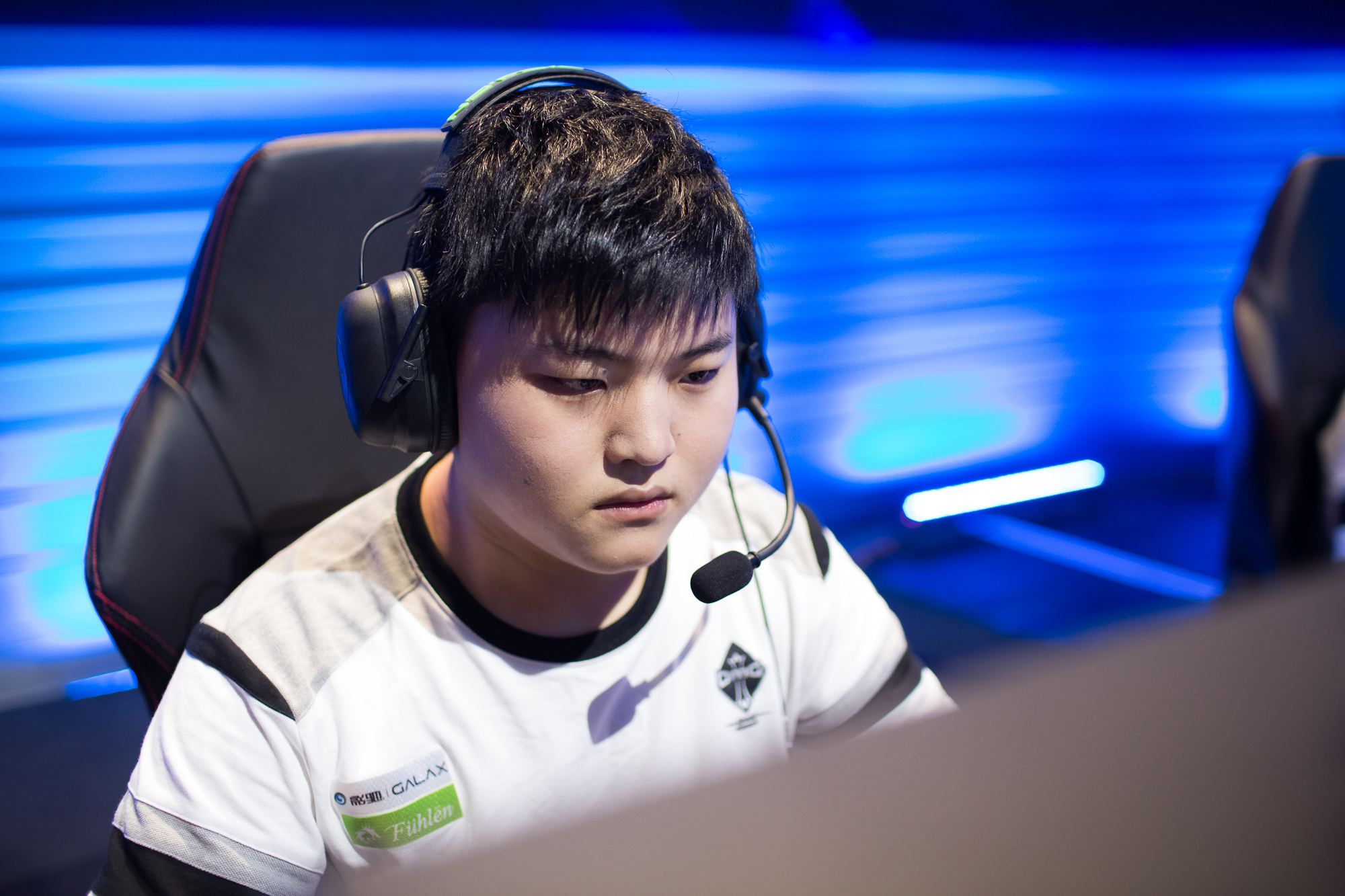 大量精英选 大量精英选