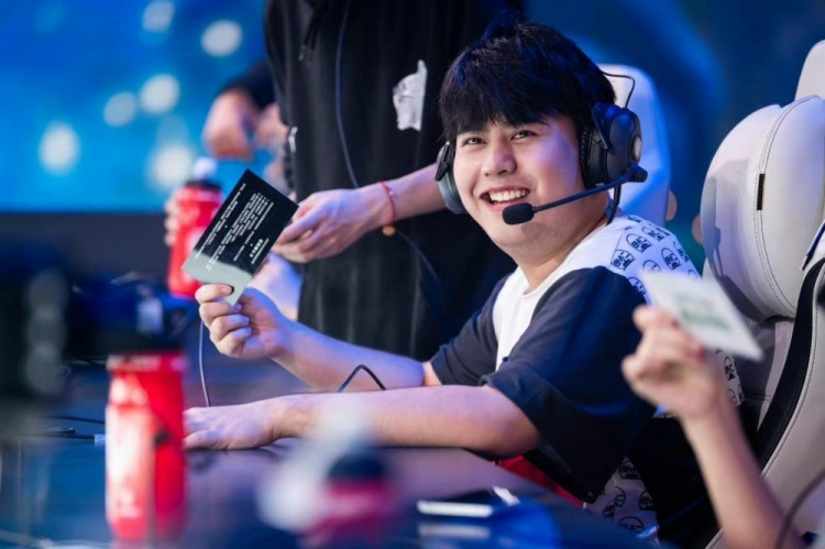 場握有接近 場握有接近