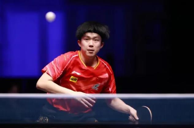 突发！东契奇受伤！半场爆砍26+5+4....