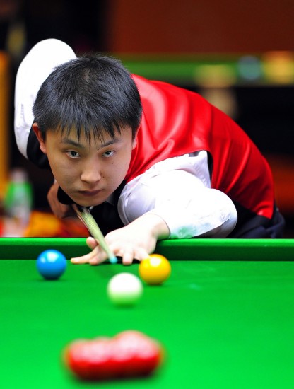 双库还在尽力!库里与库明加不到90秒再次拿到7分助勇士紧咬比分.