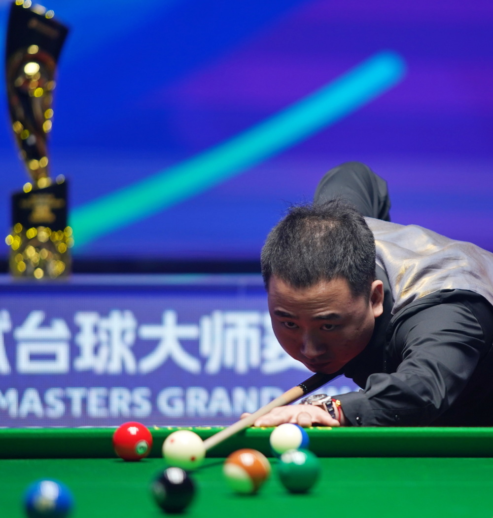 体育英超:查洛巴梦幻开局 切尔西3-1拿下南安普敦