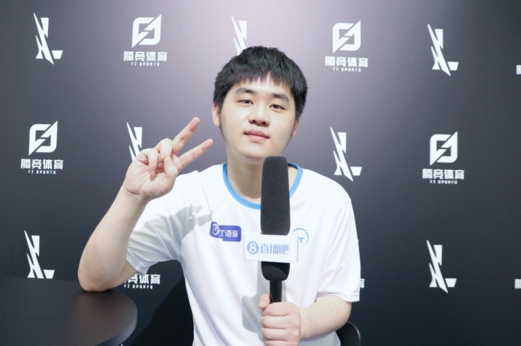 科尔:赛前询问过库里巴特勒追梦是否需要休息 他们坚决想要出战