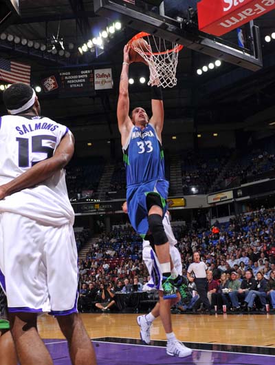 了两处要害 了两处要害