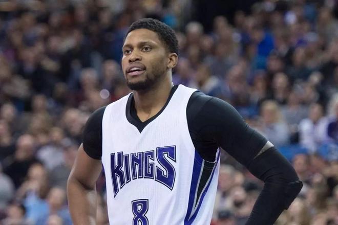 全尤文:穆阿尼收到了多份报价,纽卡也在关注他