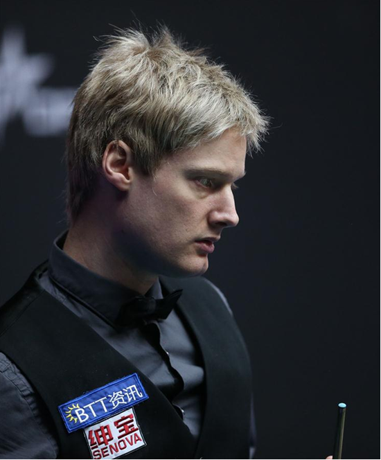 曾经追着王思聪捅的选手，如今失业在家没收入，老婆发文求助网友