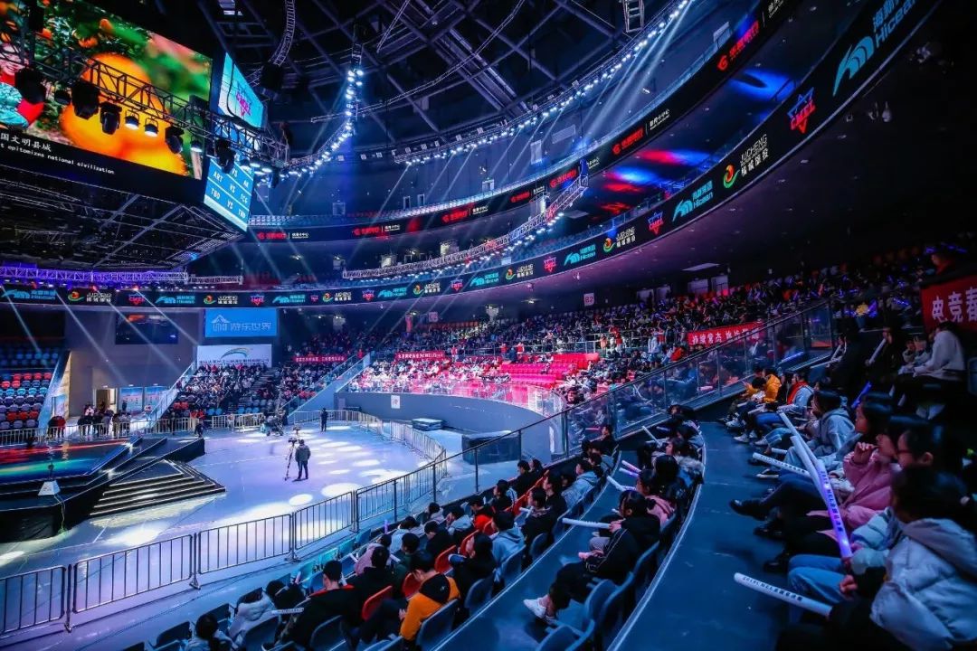 火箭有个“小坦克”！场均4分都能成奇兵 当年塔克都没他猛